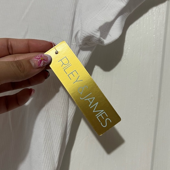 💗 *NEW* Riley &‎ James - Basic White Tee - Picture 4 of 8